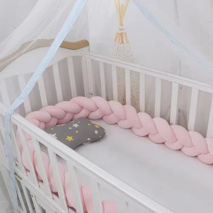 Kuschelige Babybett Stoßstange – Weiche Knoten-Kissen für sicheren Schlaf